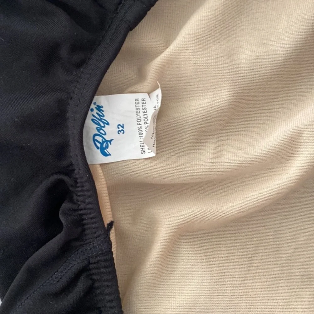 Dolphin swimsuit
Size 32
New without tags - Picture 4 of 4